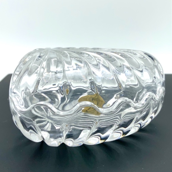 Trinket Box HEART Shape Crystal 24% Lead Jewelry Dish W/ Lid vintage 3.5”x3”x2” - Picture 6 of 9